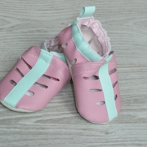 Openwork slippers