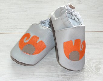 Soft slippers / slippers / mocs