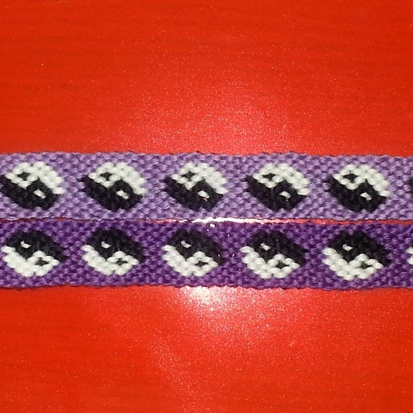 Bracelet brésilien ying et yang fond violet