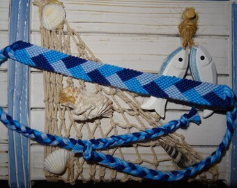 Braziliaanse gevlochten armband met 3 kleuren blauw