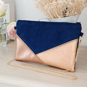 Pochette mariage, pochette de soirée, sac suédine bleu marine simili cuir or rose, paillettes  - Après la Plage