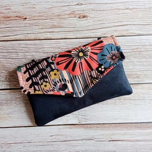 Portefeuille compagnon de sac porte chéquier pochette noir et tissu japonais rouge  Sac pochette femme, cadeau de Noël  Après la Plage
