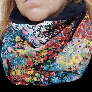 Women&#39;s snood, double collar, tube scarf, scarf, neck warmer, double gauze, viscose, multi-colored and black flowers Women&#39;s gift - After the Beach