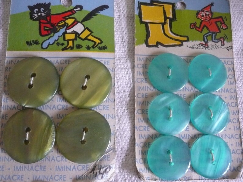 diameter 2.21.08 cm old vintage haberdashery Mark Iminacre Pearl effect 2 holes sewing Lot 5 Plates round buttons 1950 /'s