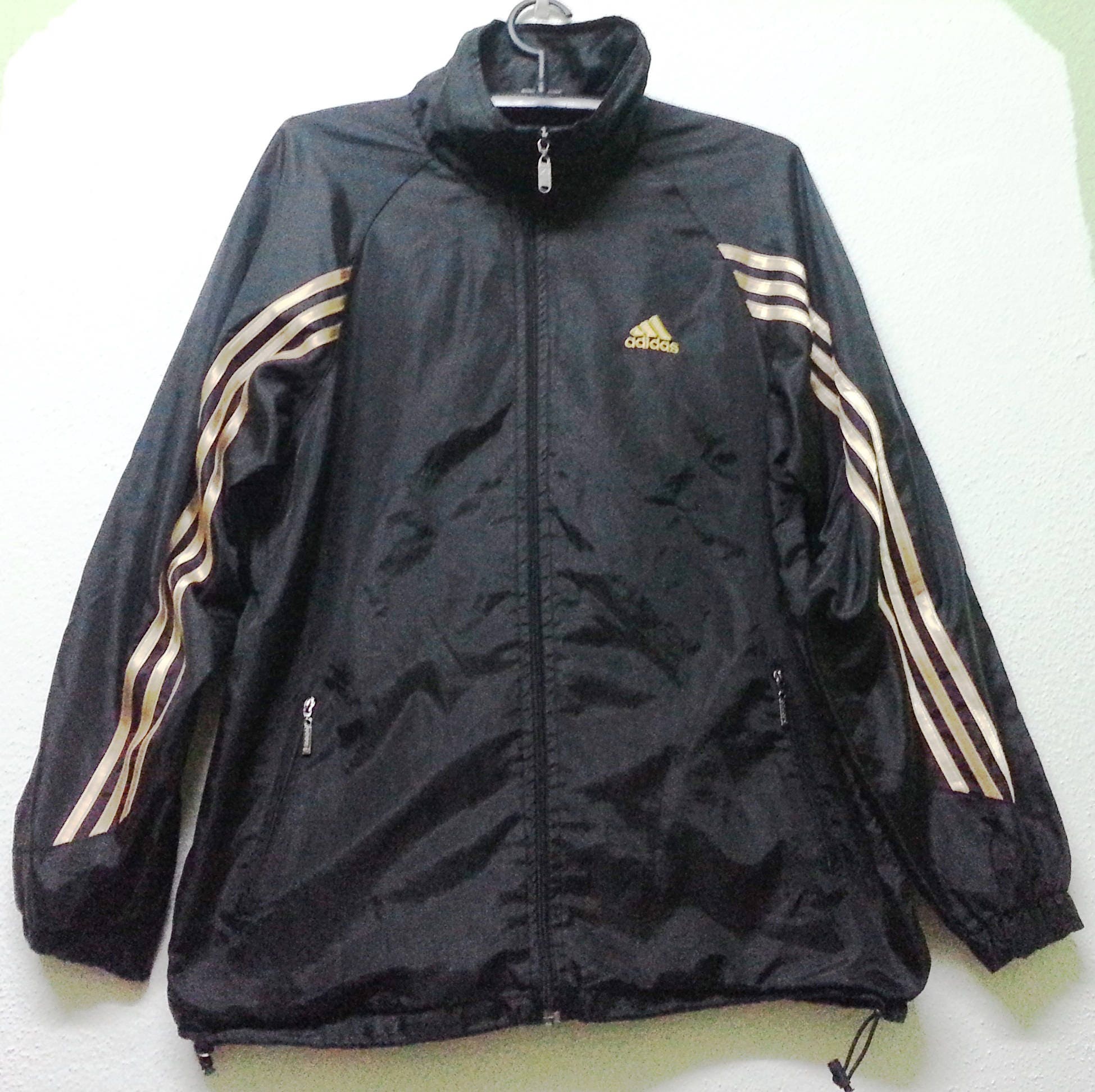 Adidas sales windbreaker gold