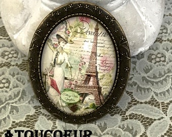 Bronze metal cabochon brooch, Window on the retro, Vintage Baroque Romantic.