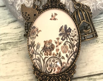 Collier  pendentif cabochon  "Le Manège des Sautoirs, Romantique, Vintage Baroque.