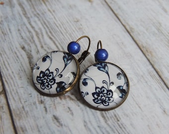 Boucles D'oreilles  dormeuse  Cabochon Métal Bronze, La  Chic du  Bleu Marine,Vintage, Romantique.