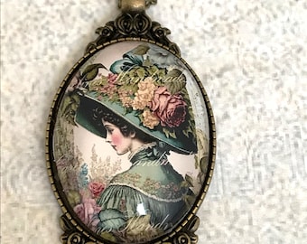 Collier  pendentif cabochon  "Le Manège des colliers" Romantique,Vintage.
