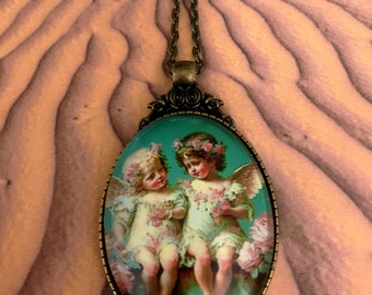 Cabochon long necklace, Women in the spotlight, romantic vintage baroque.