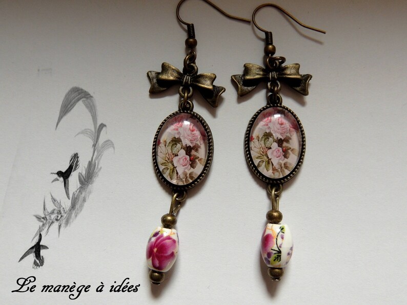 Boucles D'oreilles Dormeuse Bouquet De Roses, Classique,Rétro. image 3