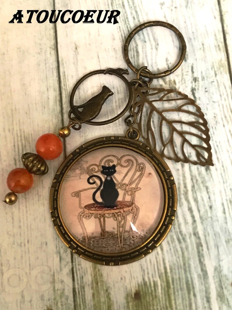 Cabochon key ring, The merry-go-round of key rings, Romantic vintage Baroque. image 6