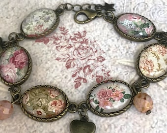 Bracelet ajustable Cabochon Métal Bronze ,Mes Fleurs Baroques , Vintage romantique.