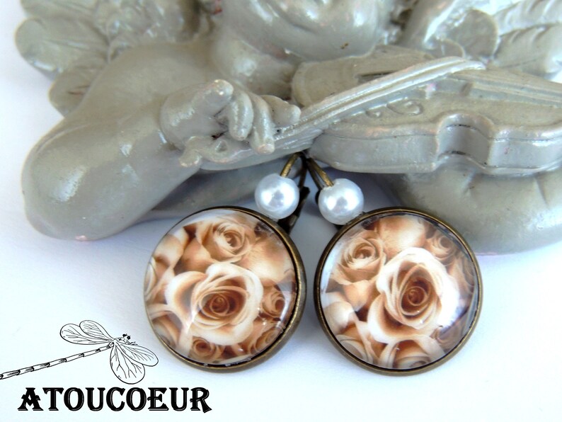 Boucles D'oreilles Dormeuse Bouquet De Roses, Classique,Rétro. image 6