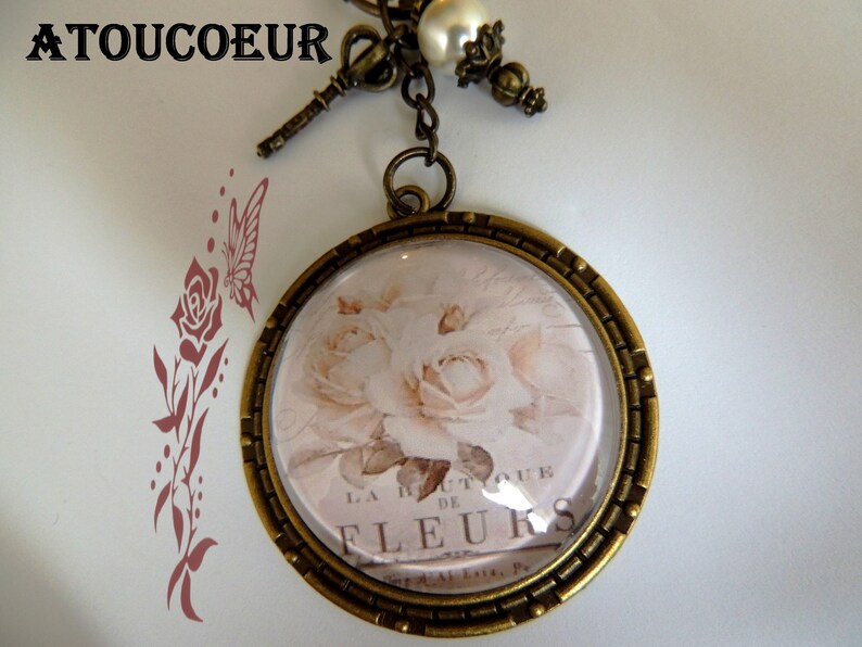 Porte clés cabochon , Le manège des porte-clés , Romantique vintage Baroque . image 5