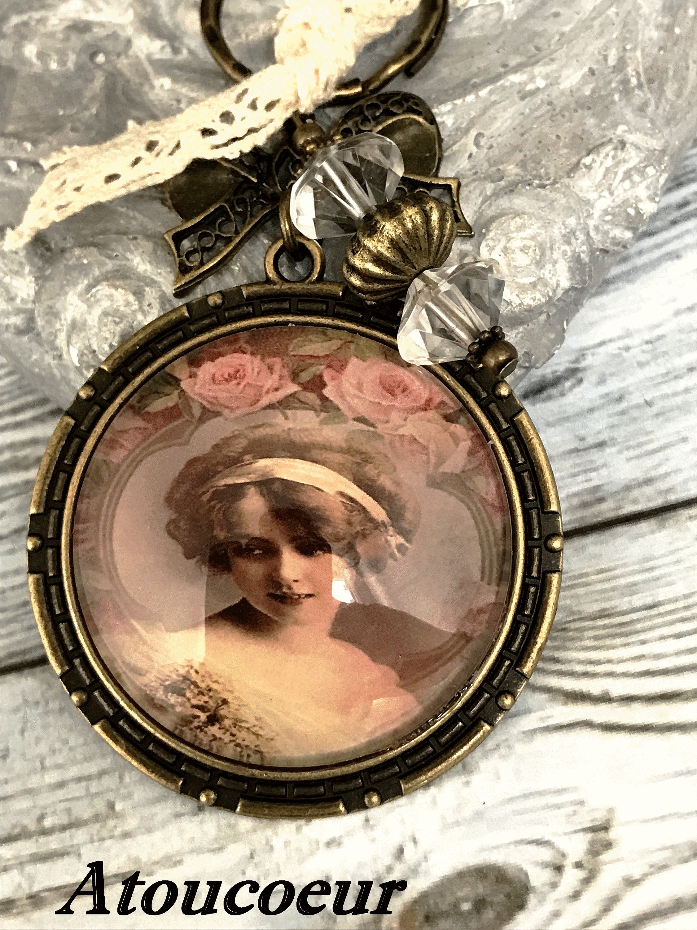 Porte-clés Vintage Cabochon Lune Et Soleil En Acier Argenté - Neuf Avec étiquettes - Style Tendance Unisexe