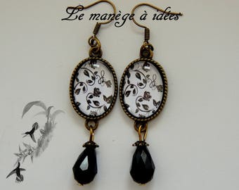 Boucles D'oreilles  Pendantes ,  Mon Arabesque en Noir,  Romantique.