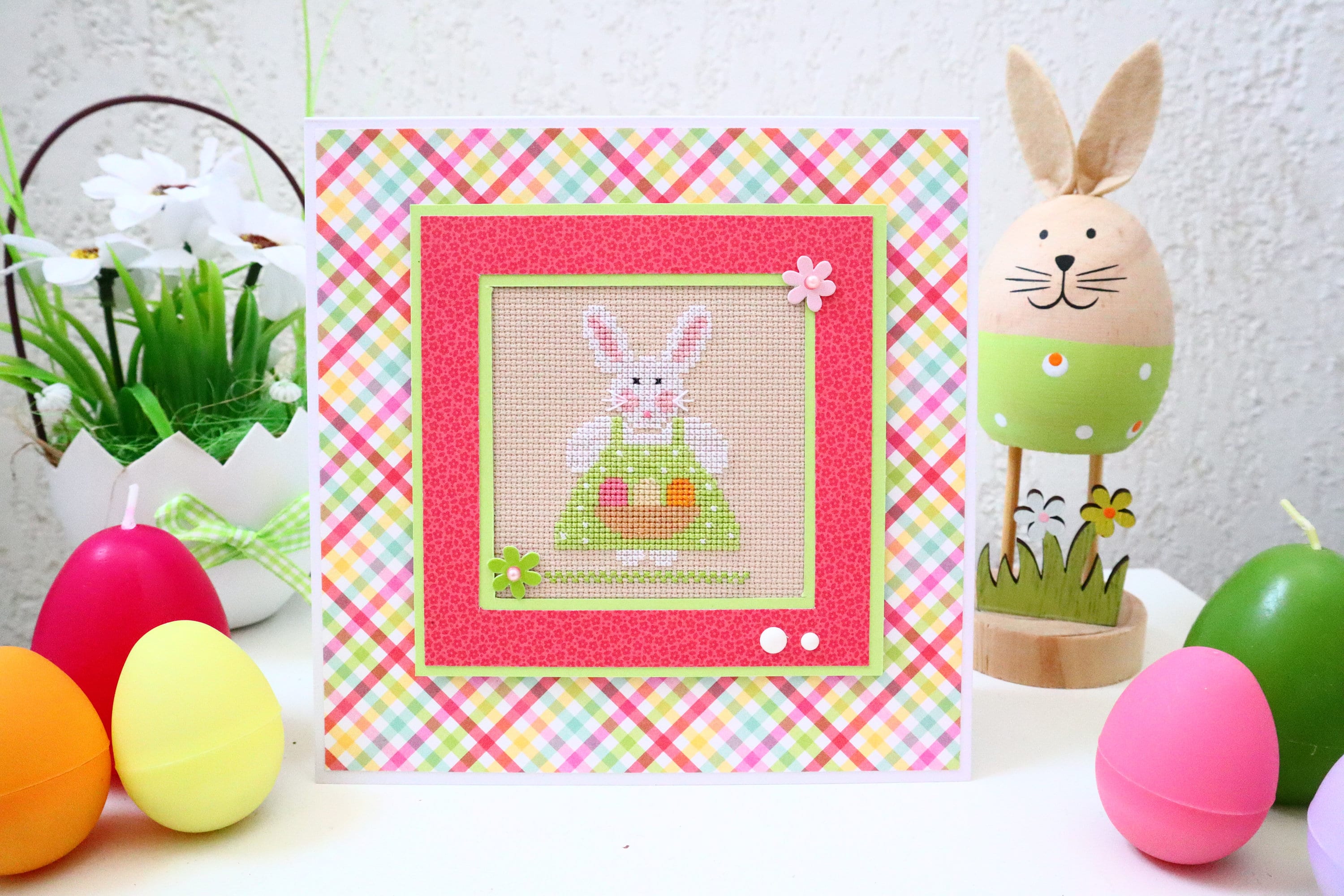 Lapins et Poulets en Bois à Peindre, DIY Artisanat de Pâques avec Pompons Colorés et Yeux Mobiles, Kits scène 3D en Bois, Loisirs Créatifs de Pâques pour Enfants