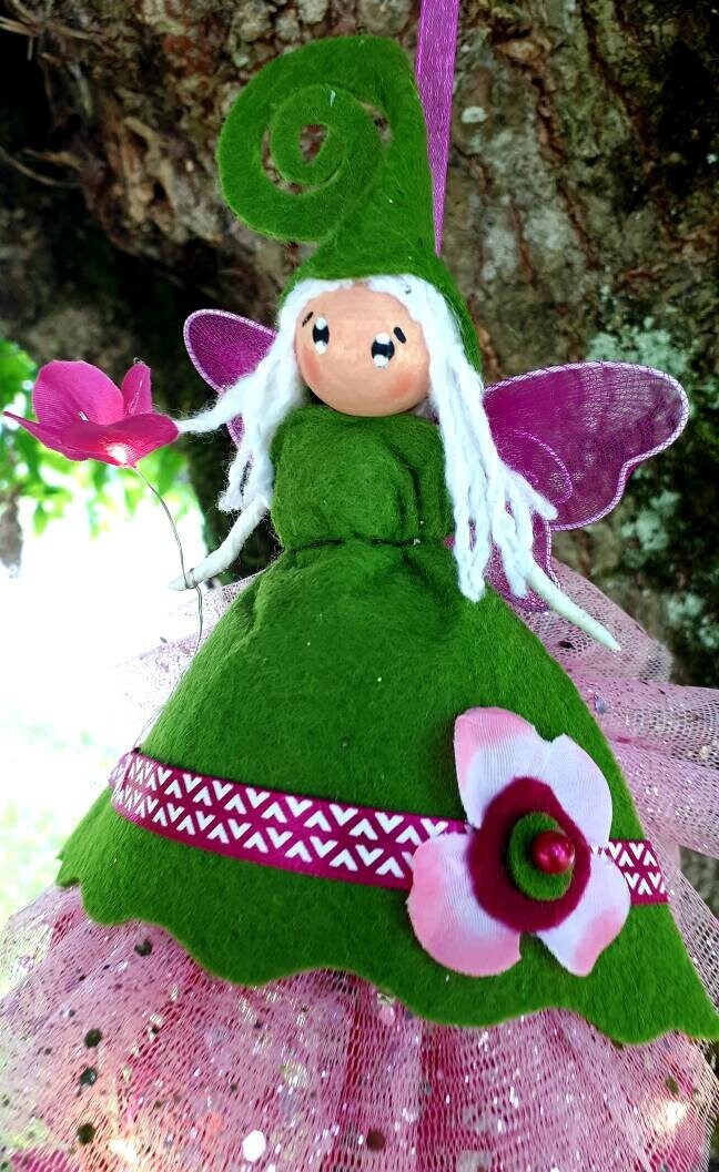 Fée sur Boule Lumineuse/ Naturelle/À Suspendre/ Création Féérique et Personnalisable