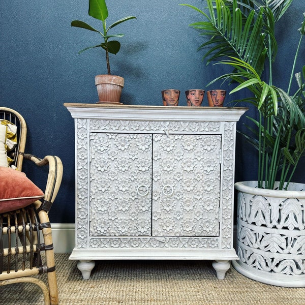 Intricate Petal Carved 2 Door Sideboard