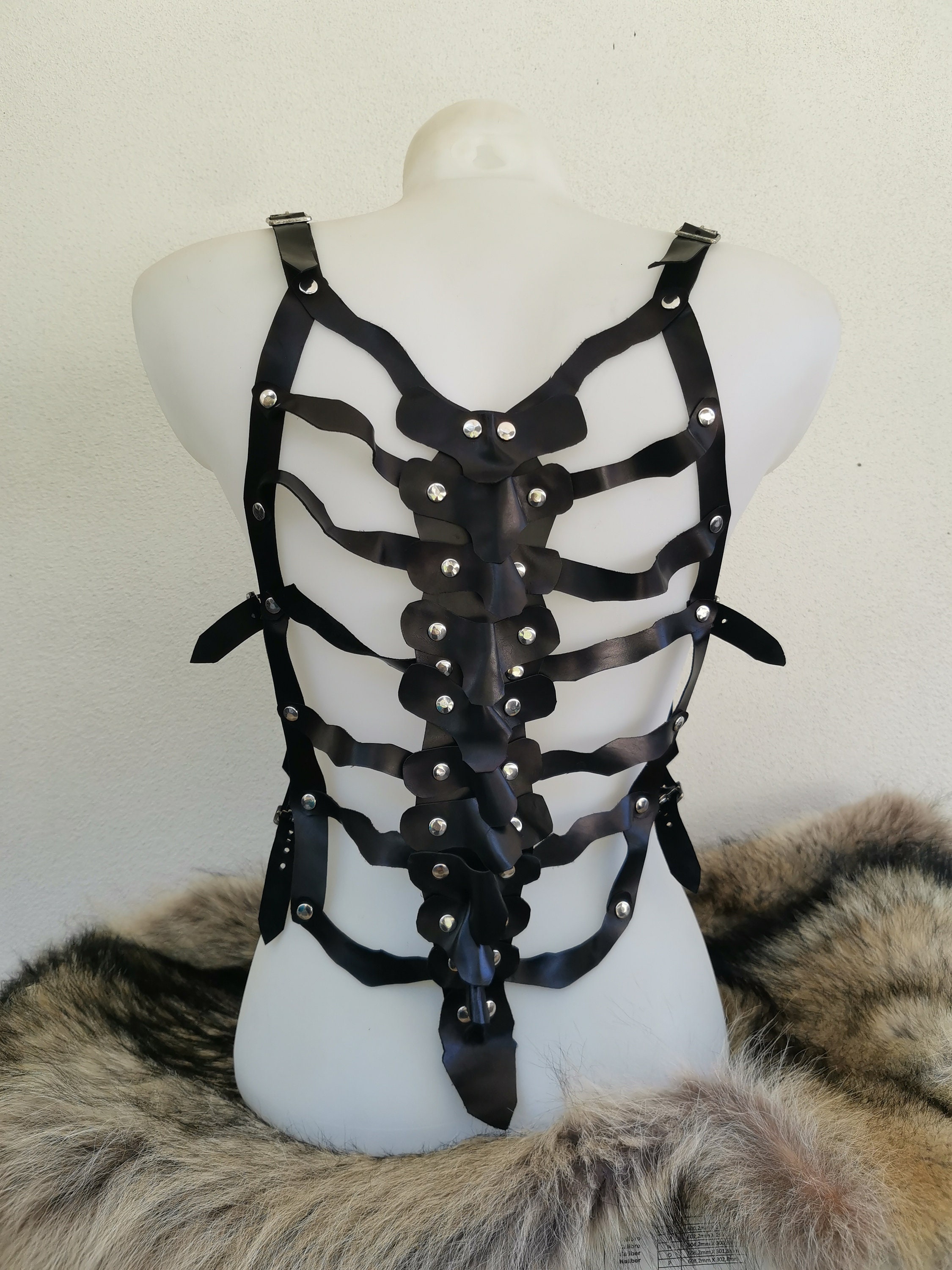 BLOODY SCULPT HARNESS