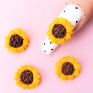 Nail Art Acrylic 3D Sunflowers 3D Flowers | Nail Art | Nail Charms | Nail Decoration | Small | large
