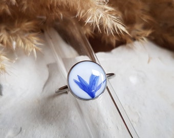 Dried Cornflower flower ring. Minimalist ring. Pressed flower ring in stainless steel. Open ring. Mother's Day gift