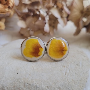 Dried Marigold Flower Cufflinks. Floral Cufflinks. Men&#39;s Accessories. Father&#39;s Day Gift