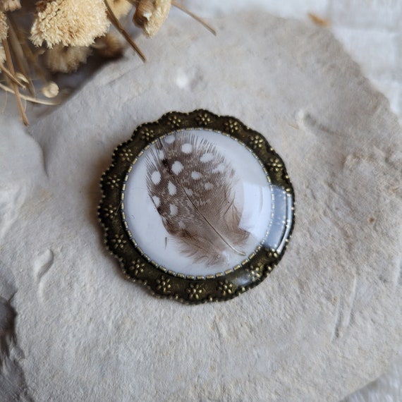 Broche Resin New Baroque - Bijou Fantaisie Neuf Avec étiquettes, Style Baroque