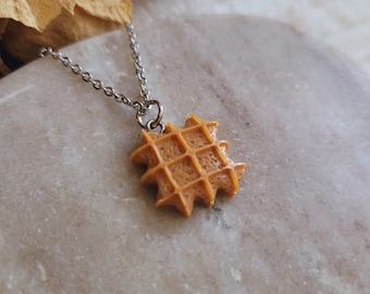 Mini waffle pendant in resin. Sold alone or with a chain. Mini waffle necklace in resin. Mother's Day gift