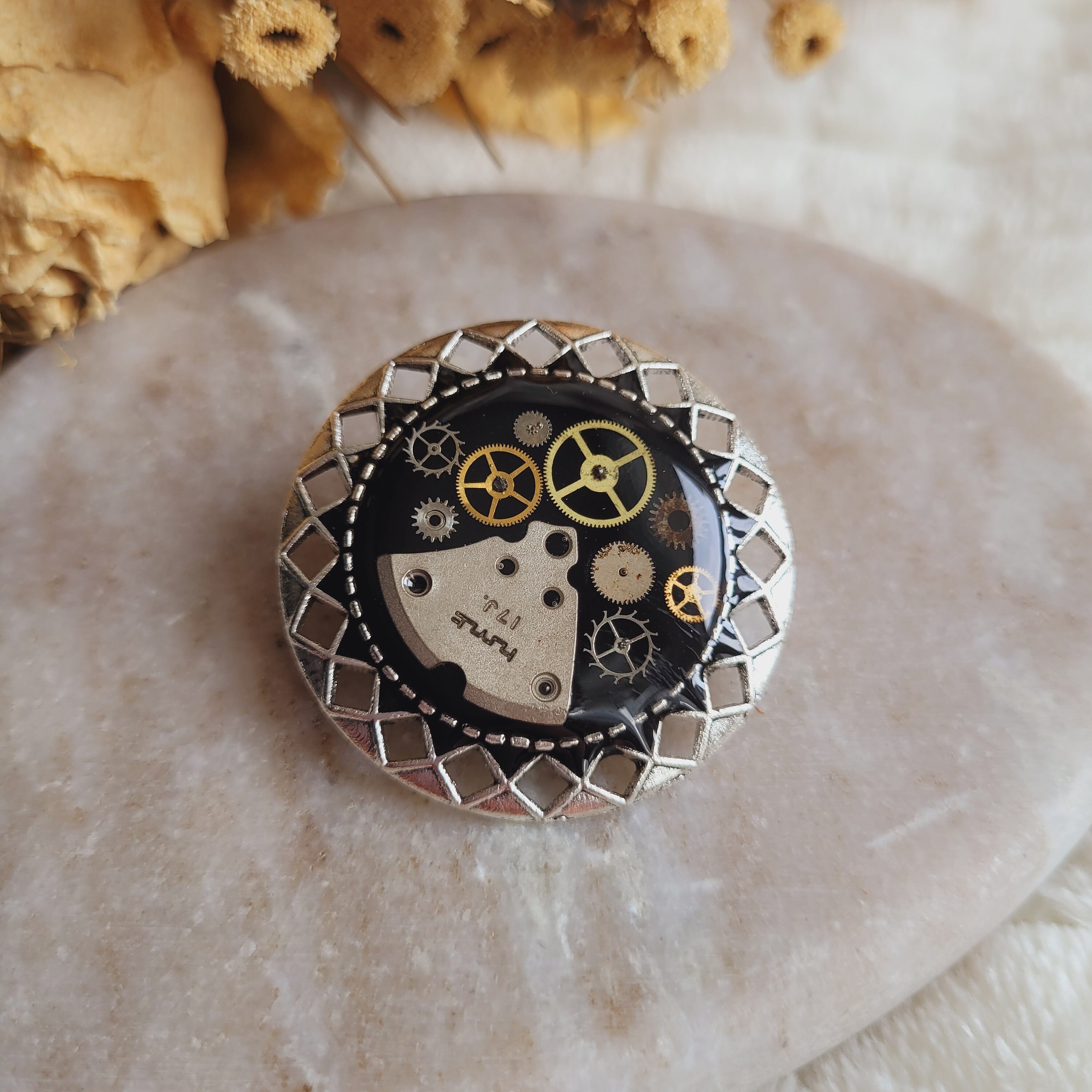 Broche Résine Style New Baroque | Bijou Fantaisie Neuf Avec étiquettes