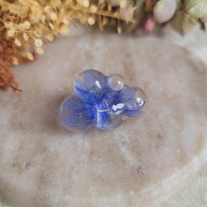 Blueberry flower cloud pin. Dried flower pins. Dried flower brooch. Flower pin. Resin cloud brooch. Mother's Day gift image 1