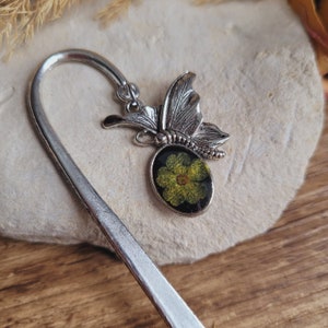 Dried Spirea flower butterfly bookmark. 12 cm silver stem. Dried flower bookmark.