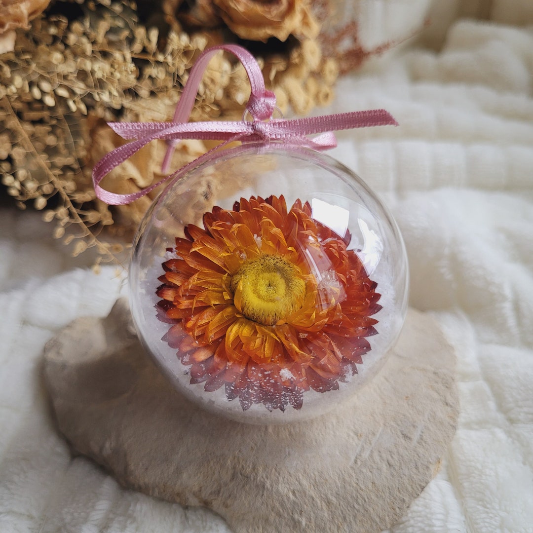 Immortelle Flower Christmas Ball. Plastic Christmas Ball 5.5 Cm. Dried