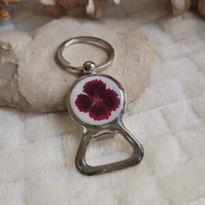 Dried Sweet William flower bottle opener keychain. Round keychain. Floral keychain. Men&#39;s keychain. Father&#39;s Day gift.