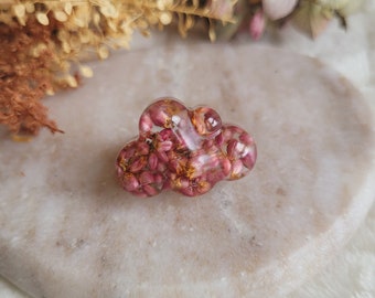 Heather flower cloud pin. Dried flower pins. Dried flower brooch. Flower pin. Resin cloud brooch. Mother's Day gift