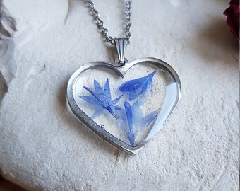 Cornflower dried flower heart pendant. Sold alone or with a chain. Dried flower pendant. Mother's Day gift