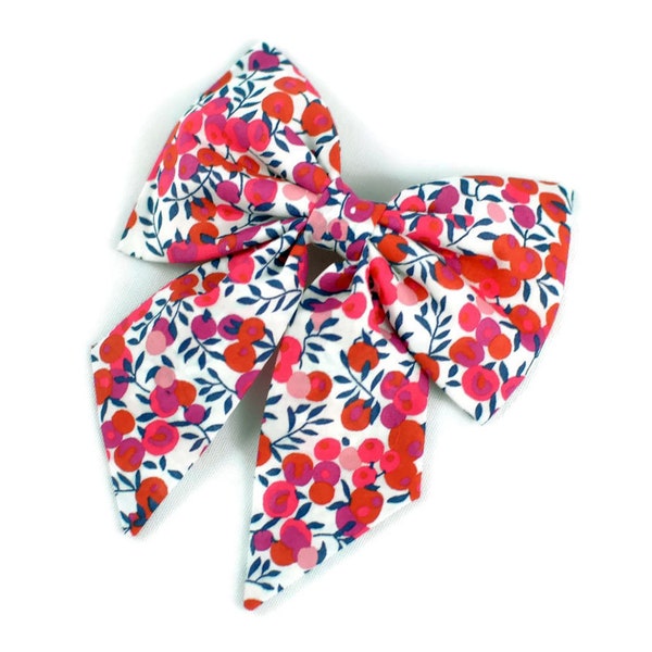 Barrette gros noeud enfant Liberty Wiltshire rouge rose fleurs