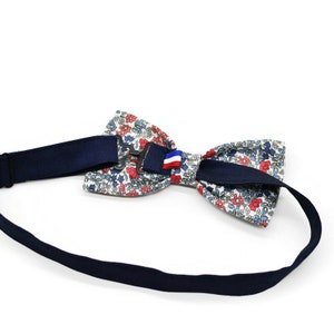 Noeud papillon / Pochette de costume / Boutons de manchette Liberty bleu rouge Emilias Flowers petites fleurs homme enfant bébé image 2