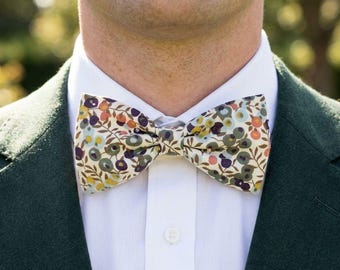 Pajarita / Gemelos / Pañuelo de bolsillo Liberty verde oliva Wiltshire Lichen hombre niño bebé