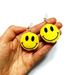 Earrings - &quot;Happy&quot; - Smiley - Fabric