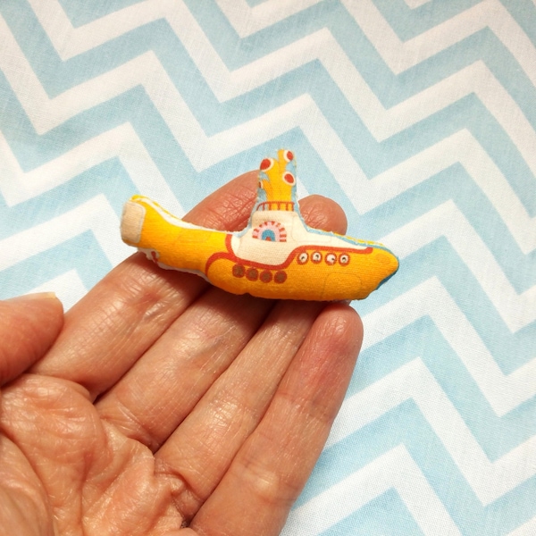 Mini Brooch - “Yellow Submarine” - The Beatles - Fabric