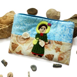 Trousse - « Mary Anning » - Lyme Regis - En tissu