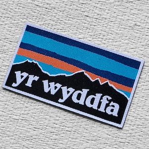 Yr Wyddfa (Snowdon) Patch: Welsh Mountain Souvenir, Iron-On or Sew-On