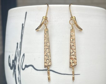 Thin and long gold earrings, hammered effect gold earrings, minimalist gold jewelry