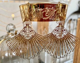 Art nouveau earrings in stainless steel, large fine and refined gold earrings