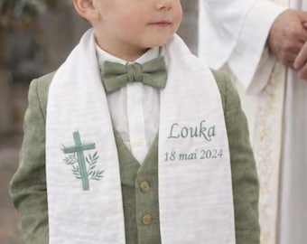 Écharpe de baptême brodée personnalisée coton  ou double gaze croix colombe coeur livraison gratuite