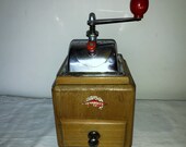 Coffee Mill German firm Leinbrocks Jdeal model N º 1000. Aal 1939. Antique Coffee Grinder. Old Coffee Mill