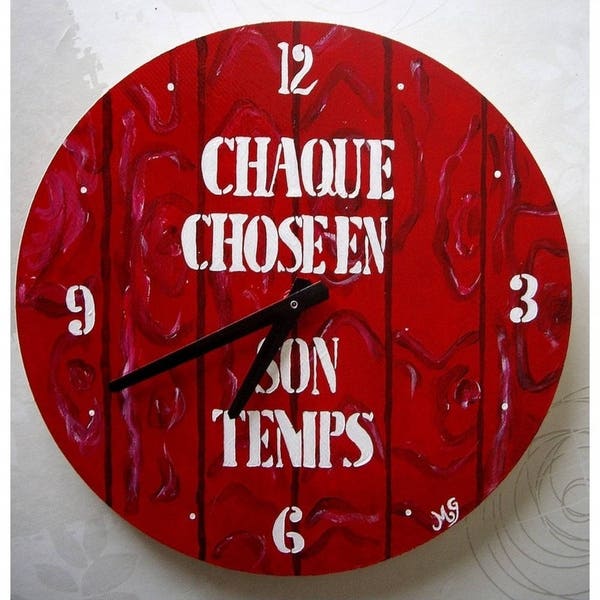 Horloge en bois rouge et blanche personnalisable