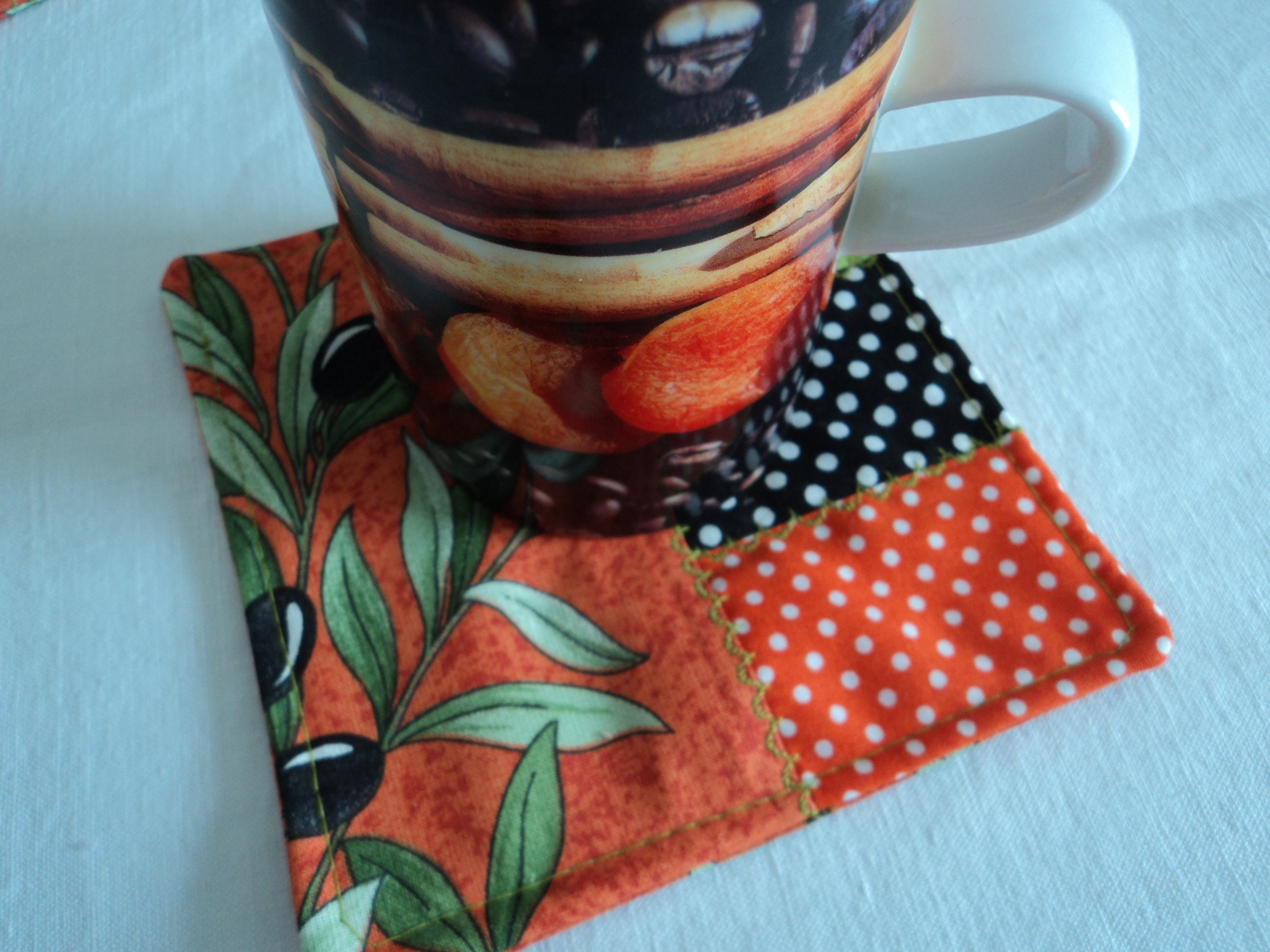 Dessous de Tasse en Tissu Provençal - Sous-Tasse à Pois Orange Molletonnés et Brodés Dessous Mug Au 